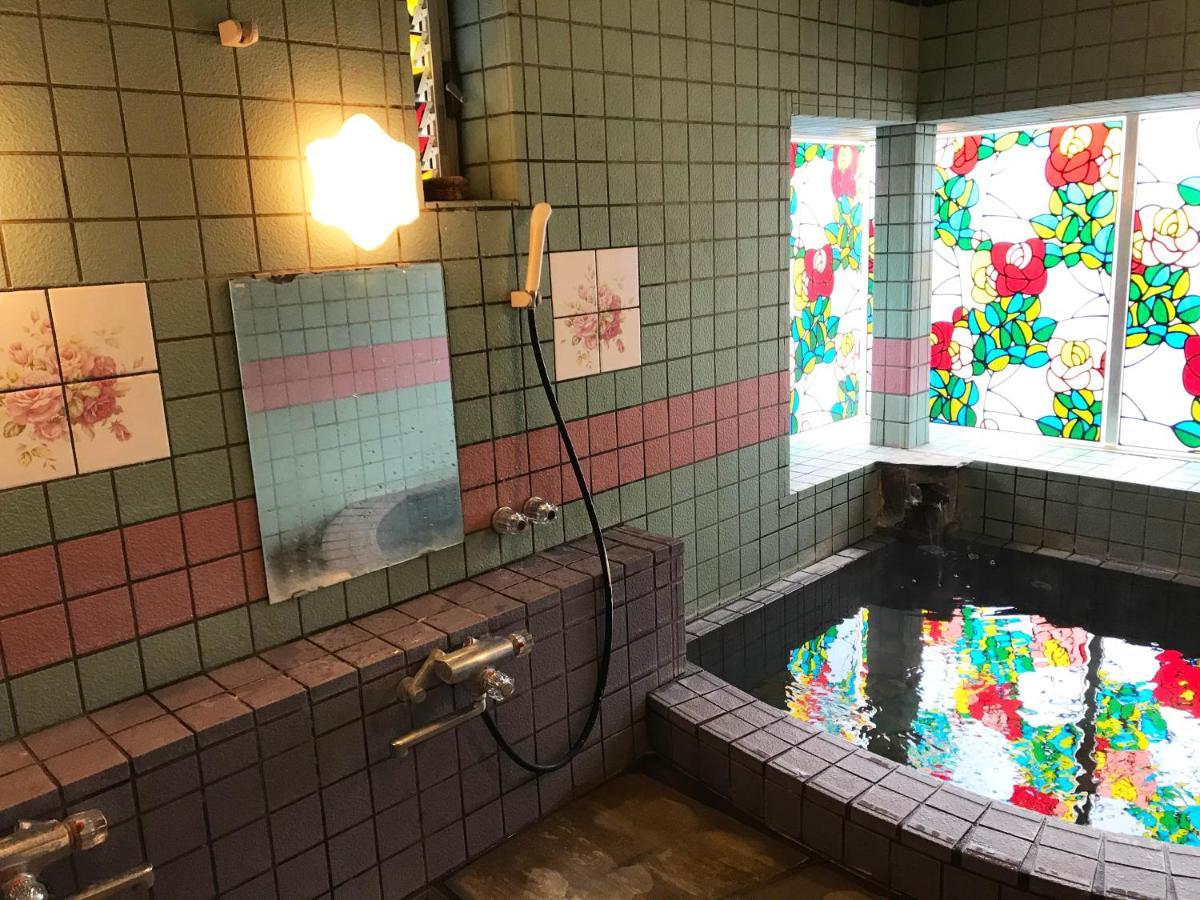 ペンション百万本のバラ "A Million Roses" Hotel Shimoda  Eksteriør billede
