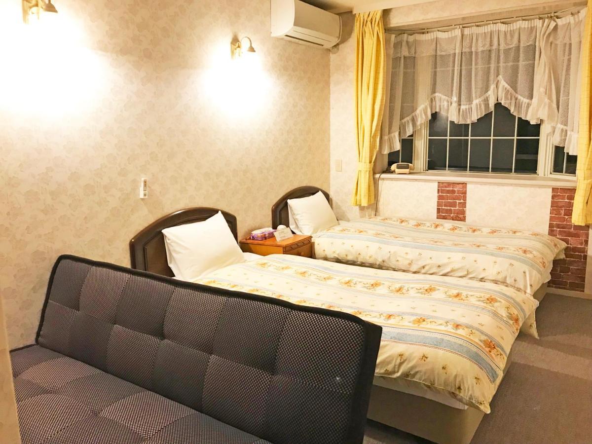 ペンション百万本のバラ "A Million Roses" Hotel Shimoda  Eksteriør billede