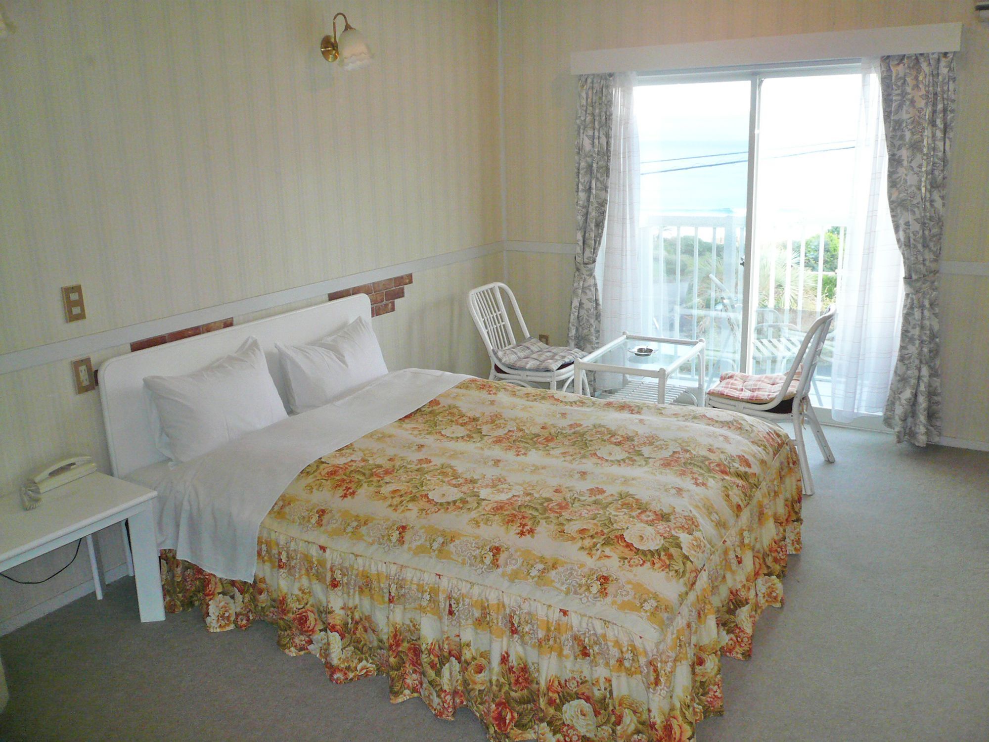 ペンション百万本のバラ "A Million Roses" Hotel Shimoda  Eksteriør billede
